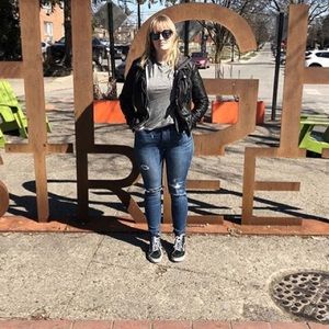 Meet your Posher, Katie